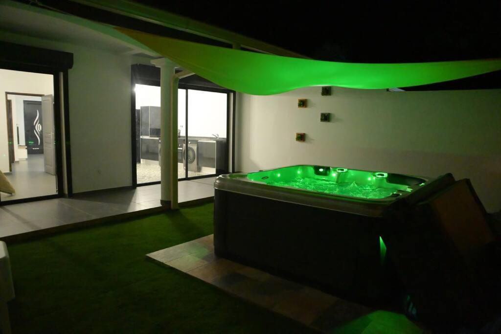 Lodge Palmeraie & Son Jacuzzi Exclusif Matoury Exterior photo